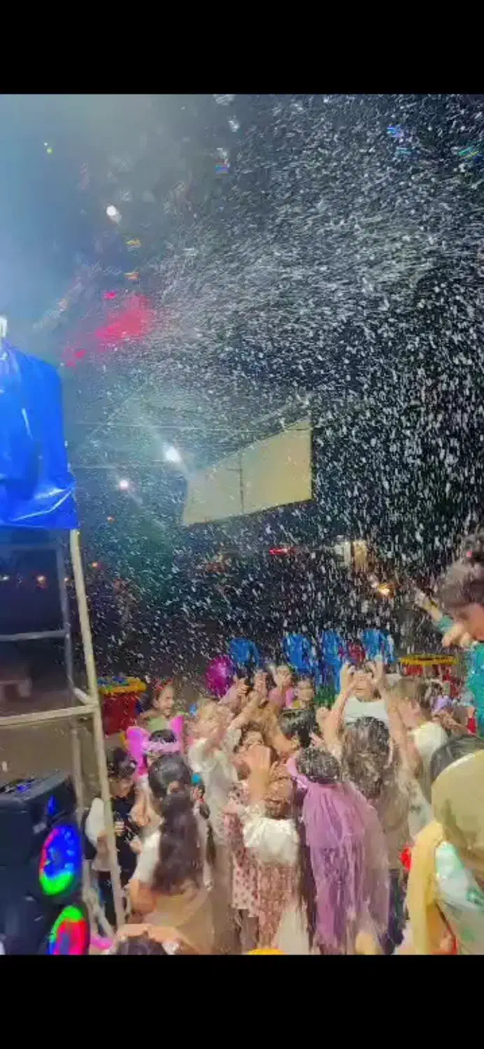 برگزاری فستیوال آب و کف وبرف وحباب وبخار|خدمات پذیرایی، مراسم|برازجان, |دیوار