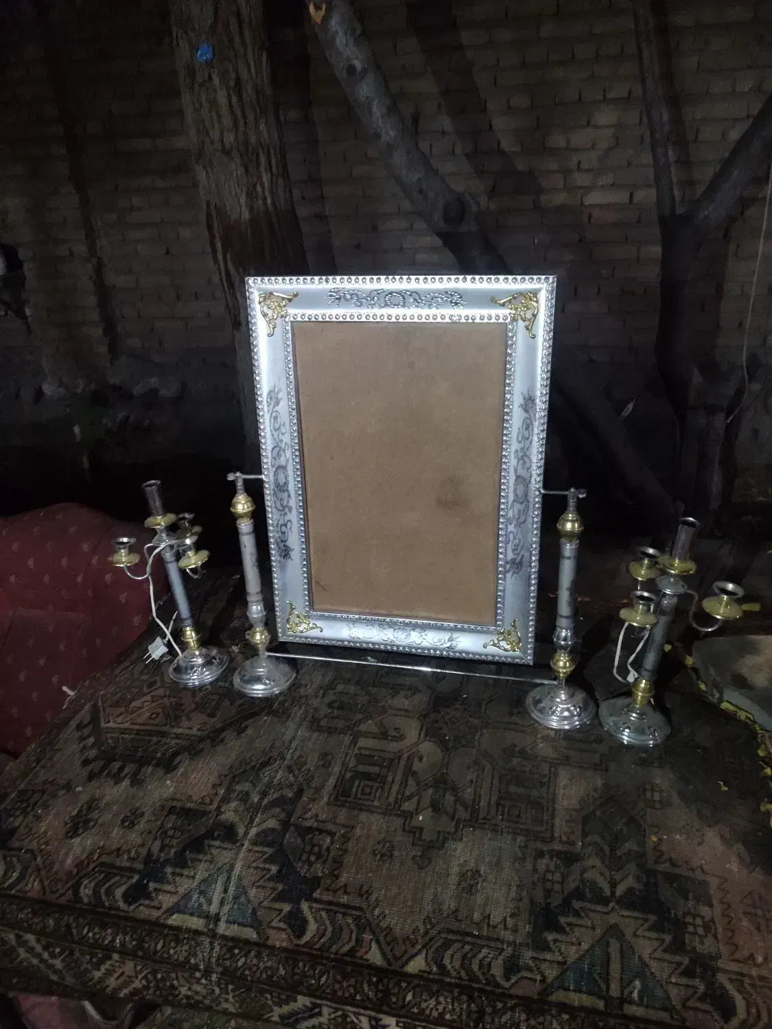 اینه|آینه|تبریز, |دیوار