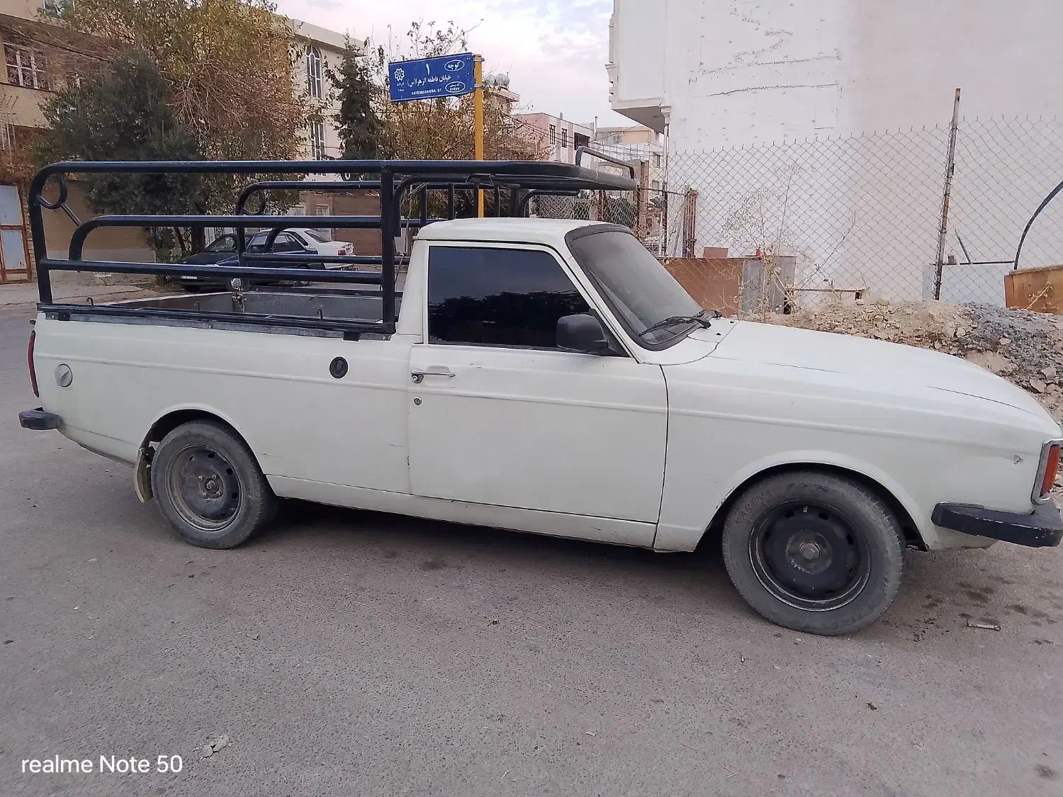 وانت بار رنگ سفید مدل 90|خودرو سواری و وانت|شیراز, جوادیه|دیوار