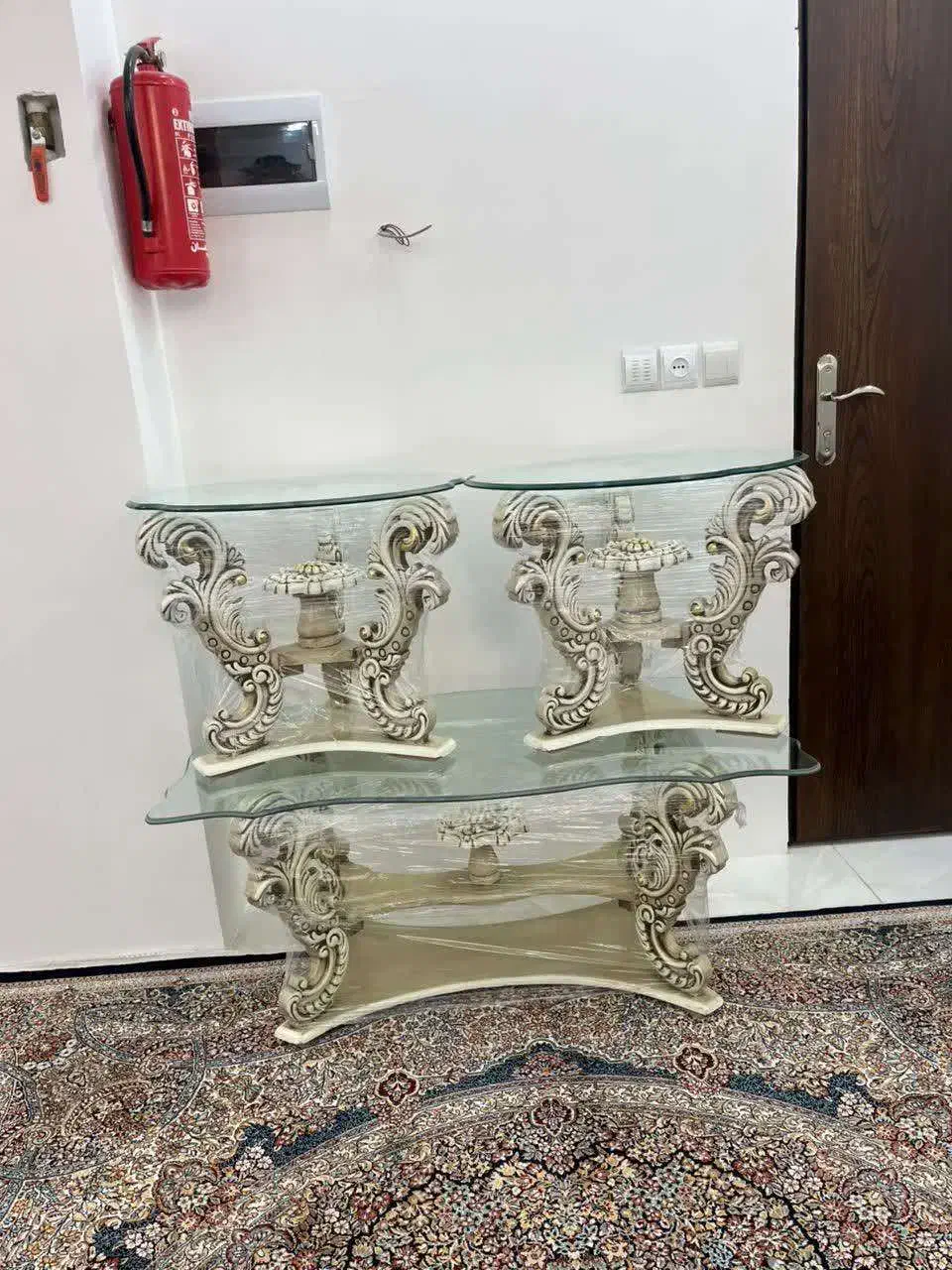 یک دست عسلی مبل استفاده نشده|مبلمان خانگی و میز عسلی|شهرضا, |دیوار