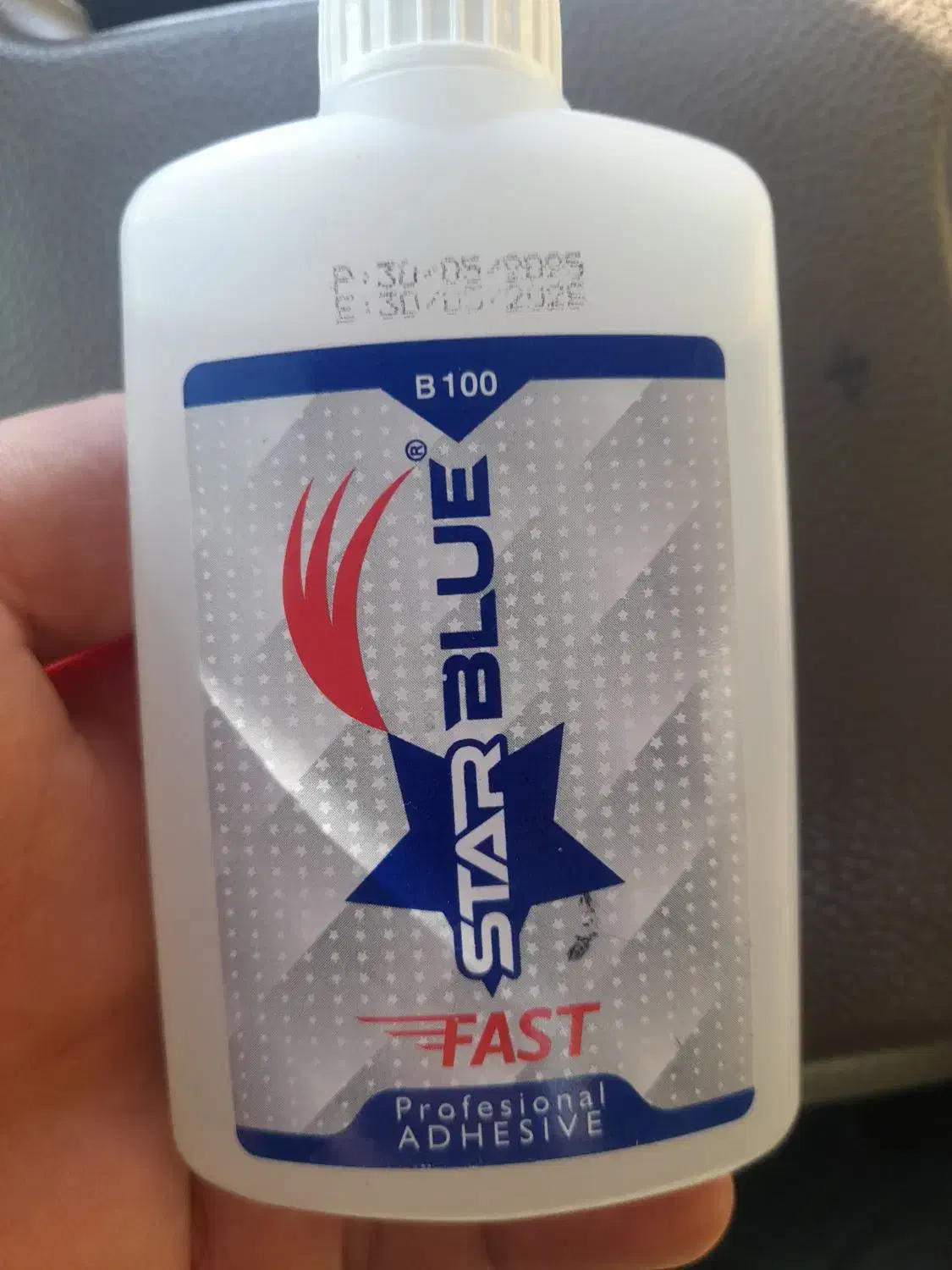 چسب یک دو سه ۱۲۳|ابزارآلات|بروجرد, |دیوار