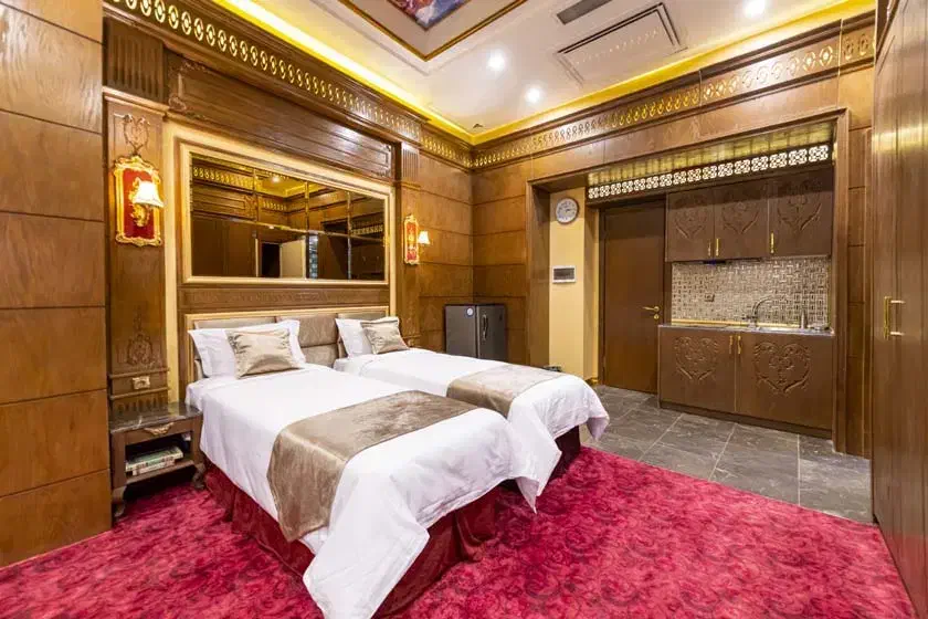 پیش فروش مشهد /قطار و هواپیما/ ویژه آذر|تور و چارتر|قم, شهید رجایی|دیوار