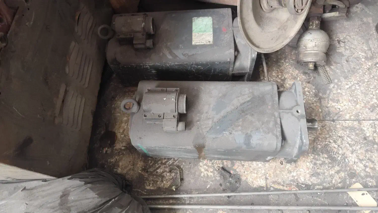 سرو موتور DC با درایو از 12نیوتن تا 20نیوتن|ماشین‌آلات صنعتی|نجف‌آباد, شهرک صنعتی منتظریه|دیوار