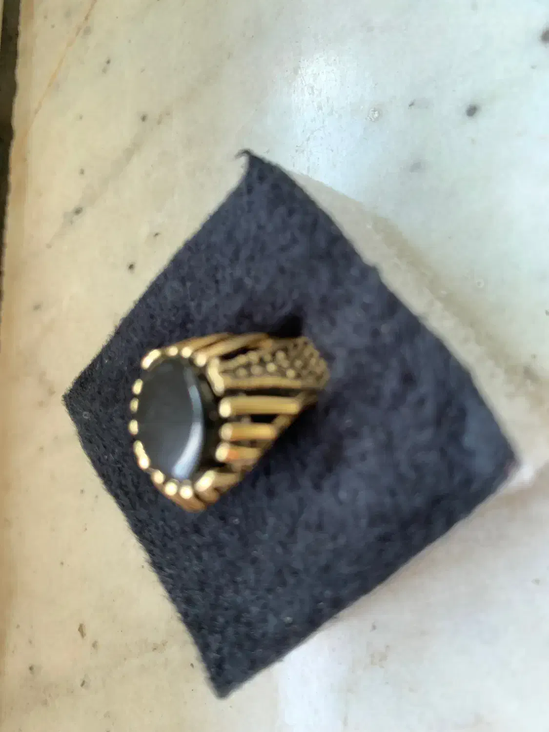 انگشتر|بدلیجات|آستارا, |دیوار