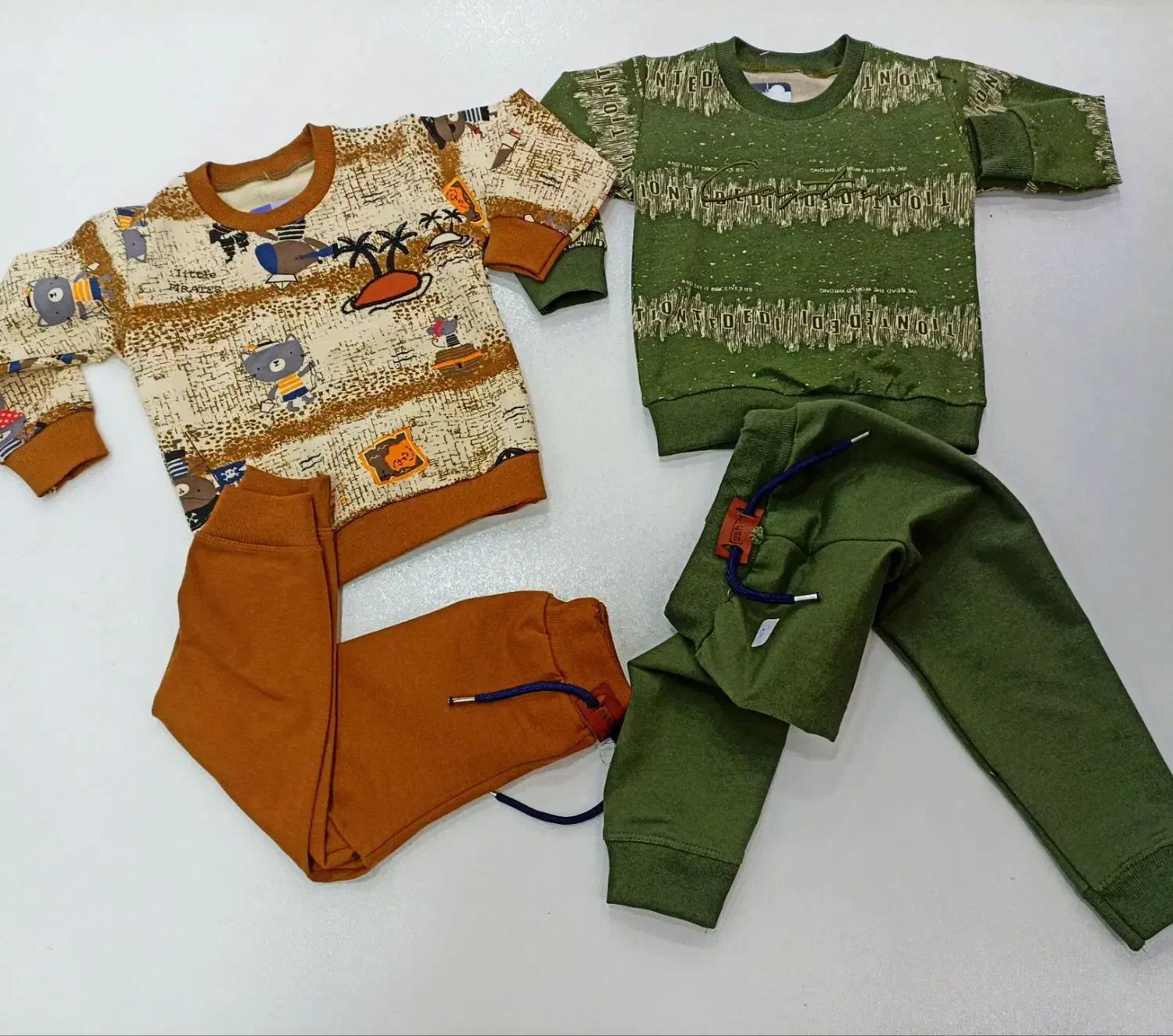 خرسی بلوزشلوار. ۳۸۸۰۰۰ مفت مفت|کفش و لباس بچه|نیشابور, امام|دیوار