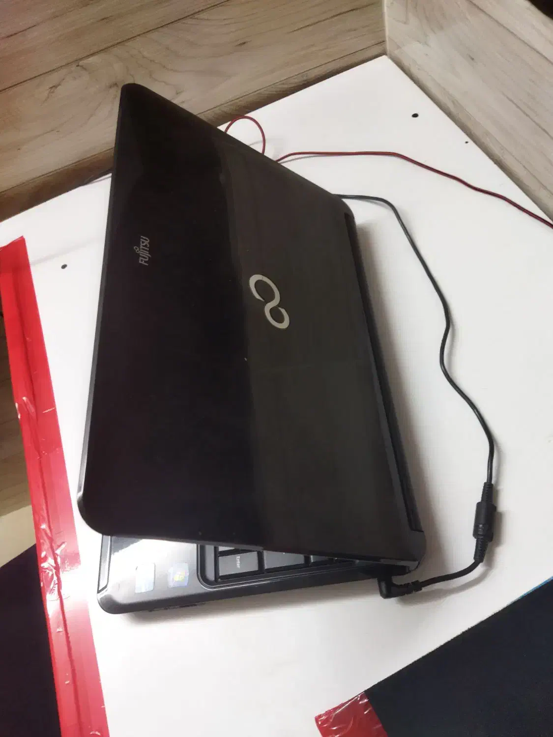 لپ تاپ|رایانه همراه|آستانه اشرفیه, |دیوار