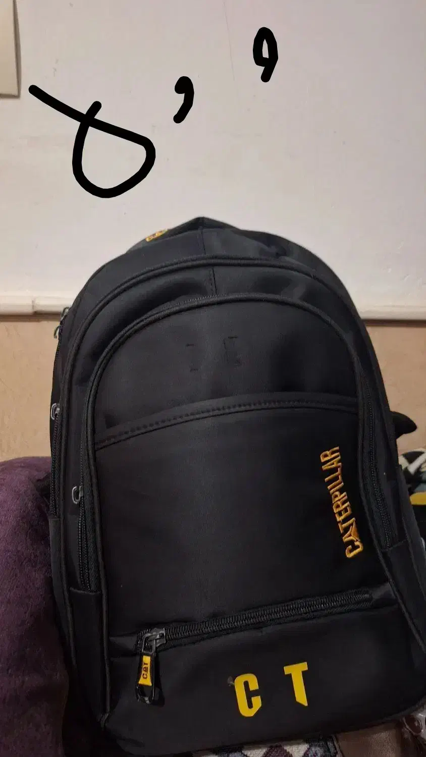 کوله  مدرسه وکیف  نو|کیف، کفش، کمربند|کاشان, راوند|دیوار