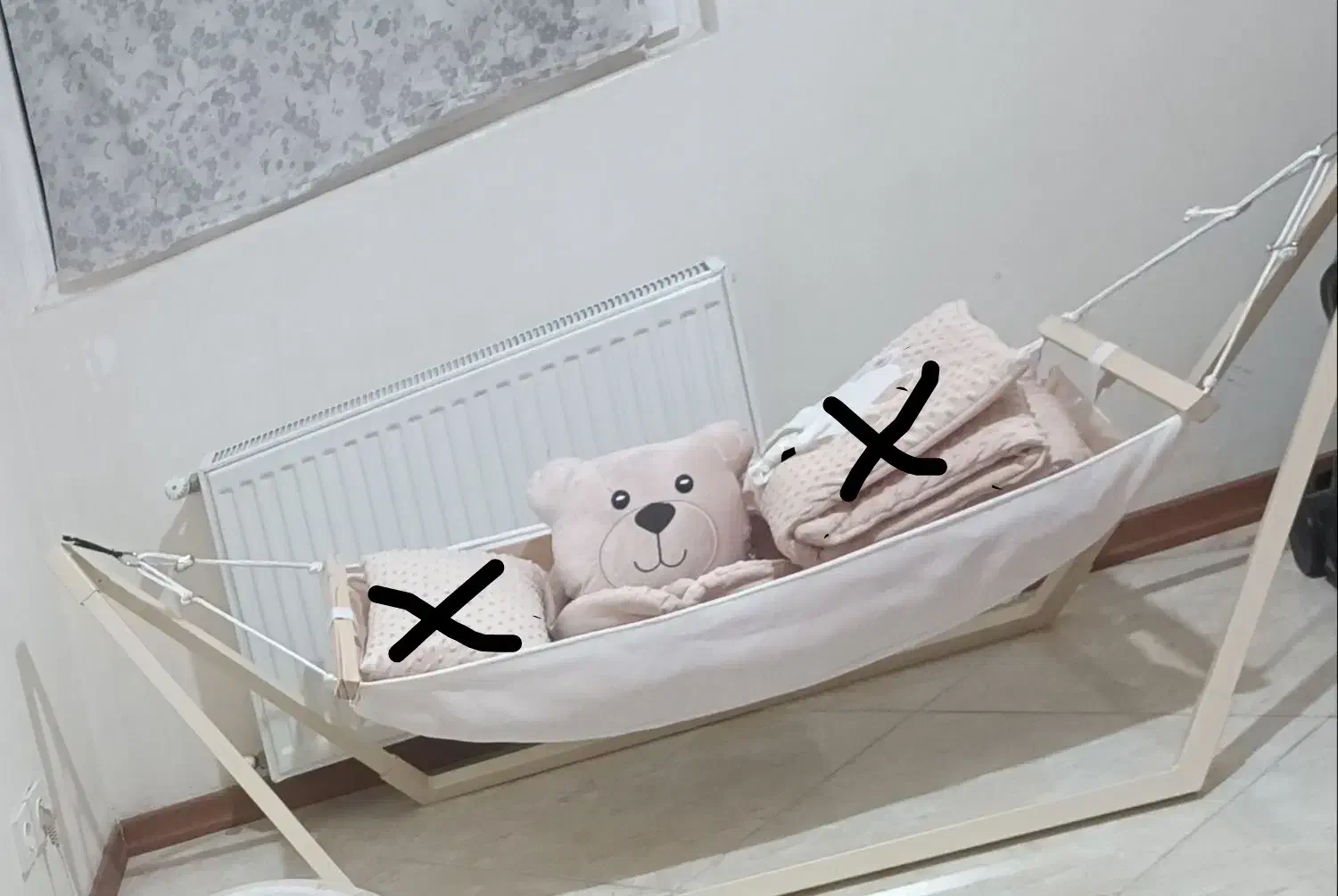 گهواره نونو|تخت و صندلی بچه|مشهد, هنرور|دیوار