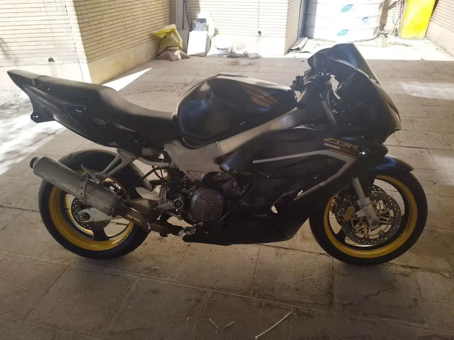 هوندا CBR 1000 سرقت شده|اشیا|اصفهان, خانه اصفهان|دیوار