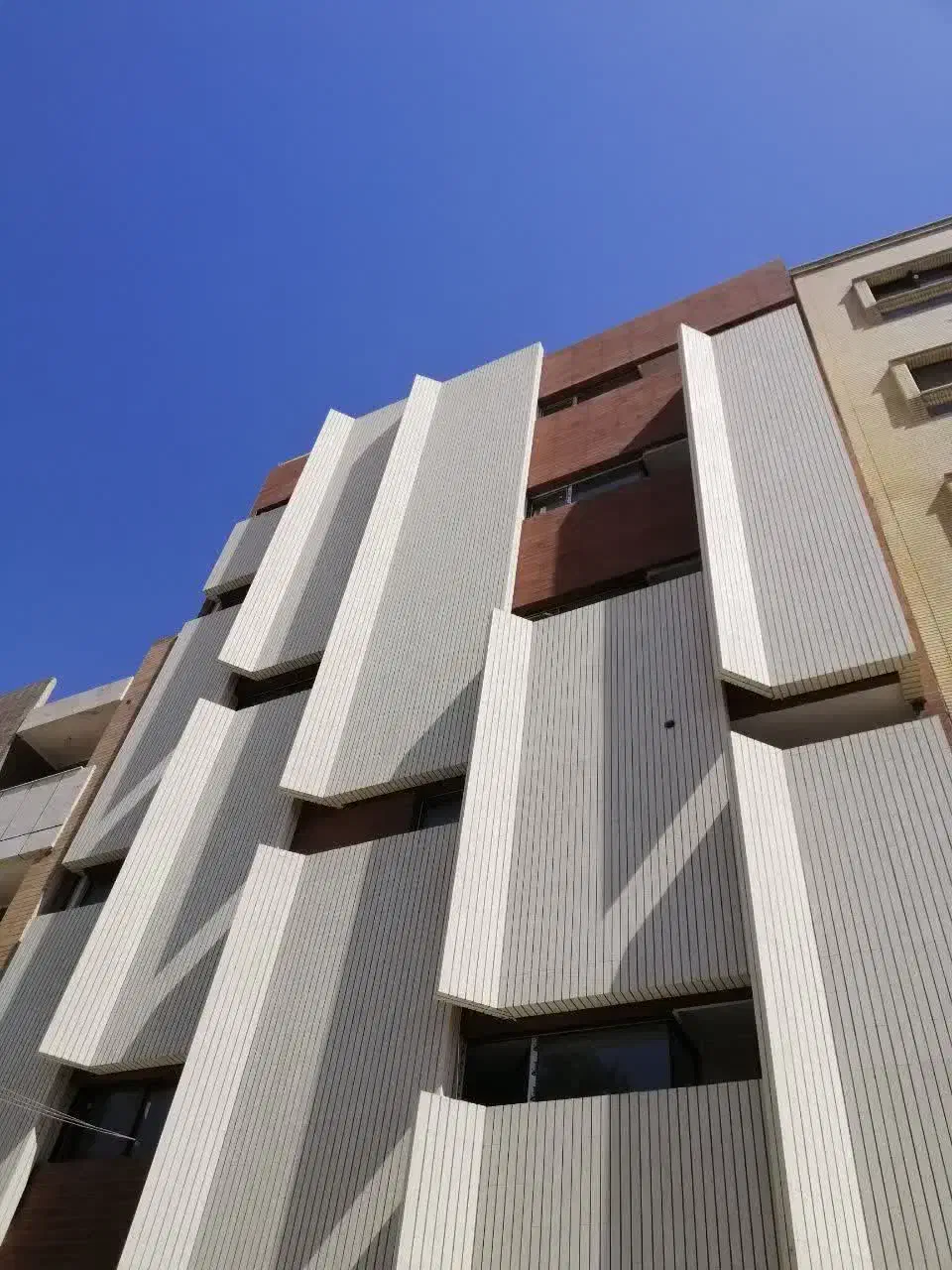 انواع برند های آجر پلاک نسوز|مصالح و تجهیزات ساختمان|مهریز, |دیوار