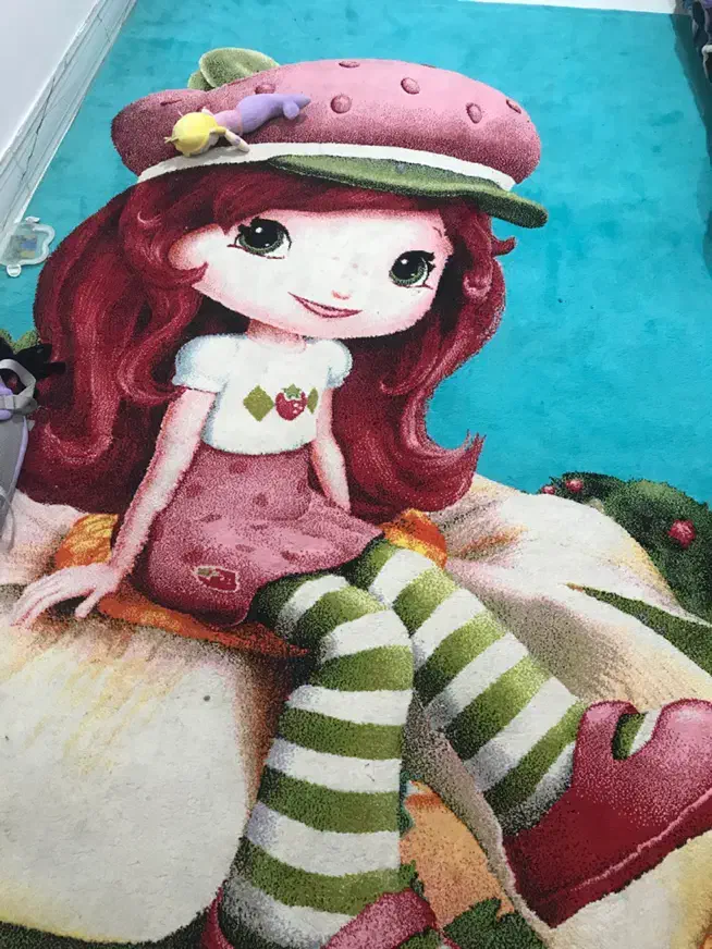 فرش دخترانه توت فرنگی|فرش|بندر کنگان, |دیوار