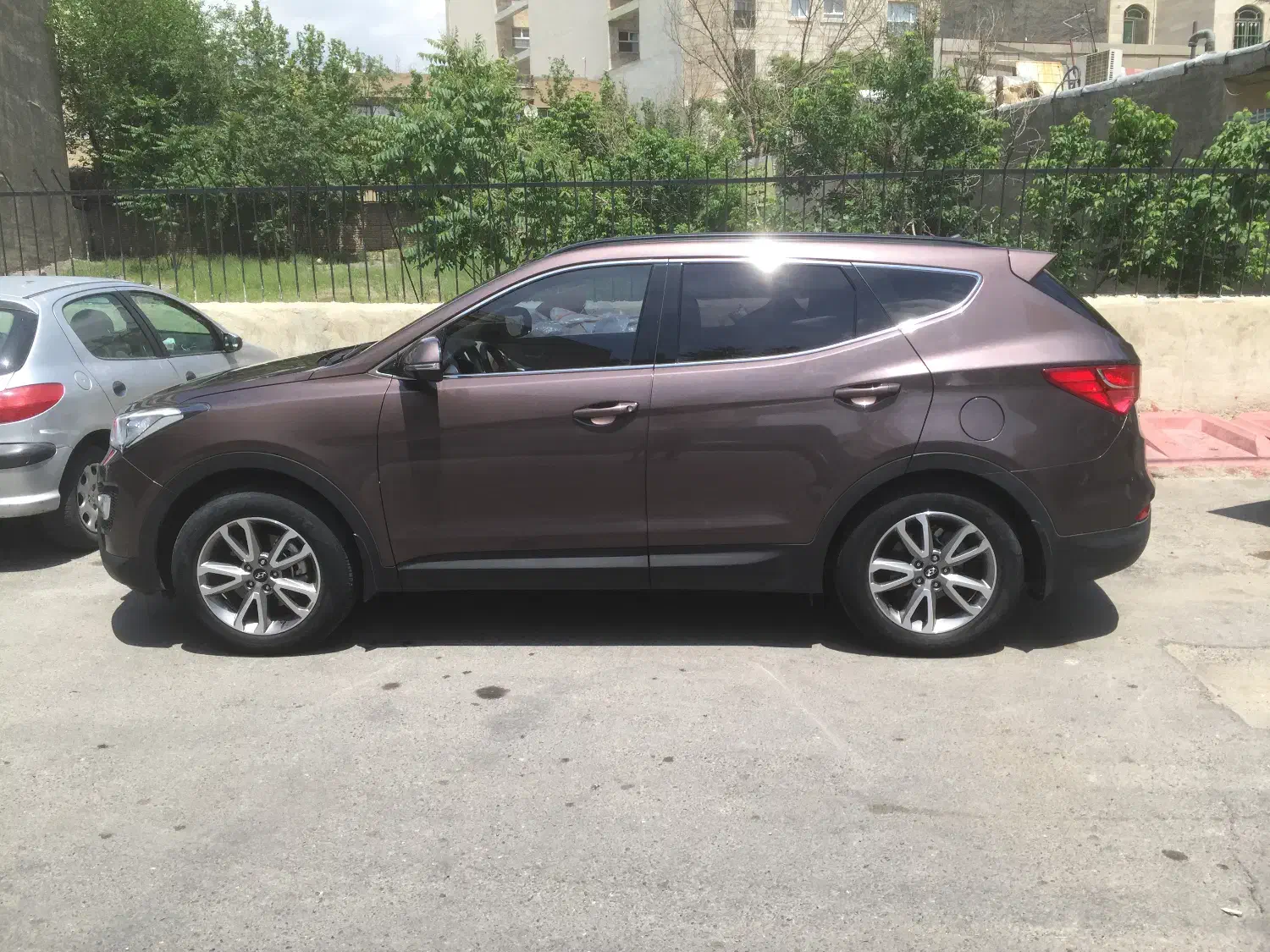 سانتافه 2015 قهوه ای|خودرو سواری و وانت|تهران, اکباتان|دیوار