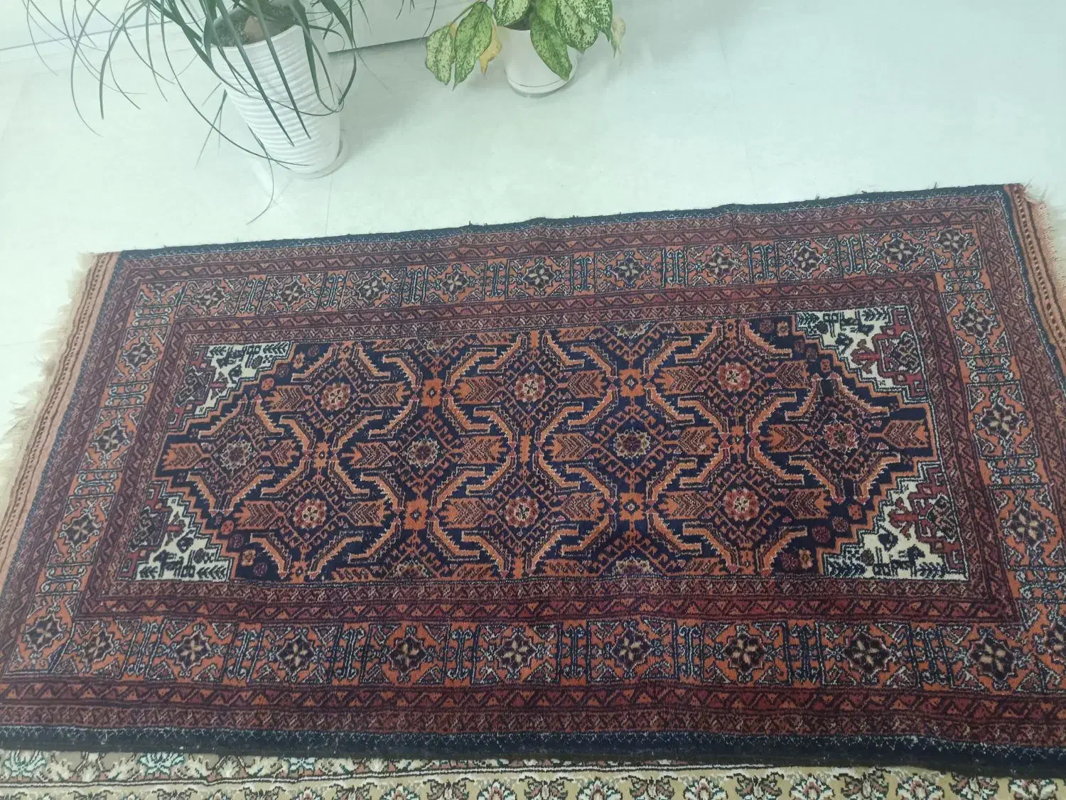 قالیچه ی دست بافت ابریشمی اصیل|کلکسیون اشیاء عتیقه|مشهد, فرهنگیان (شهرک غرب)|دیوار