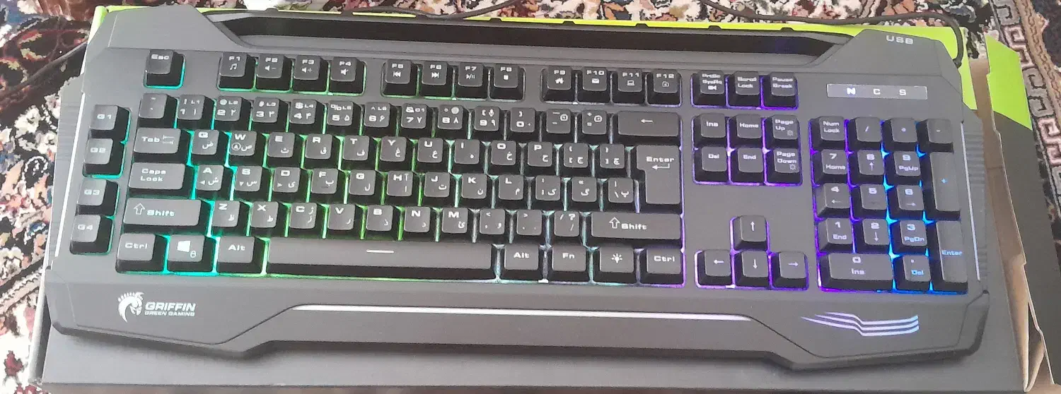 کیبورد گیمینگ قیمتش تو شهر میدن ۱.۷ مفت گذاشتم|قطعات و لوازم جانبی رایانه|شهرکرد, |دیوار