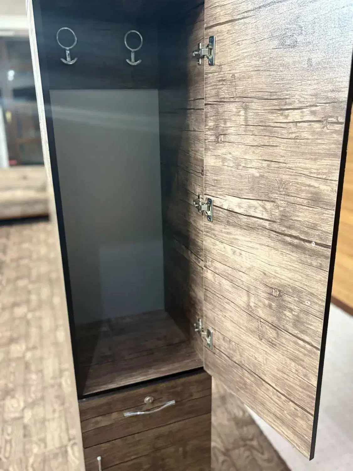 کمد چوبی|جاکفشی، کمد، دراور|اصفهان, شمس آباد|دیوار