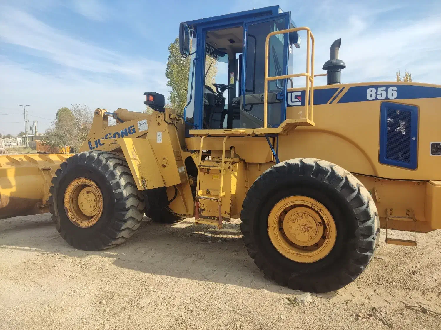 لودر لیوگانگ 856|خودرو سنگین|میاندوآب, |دیوار