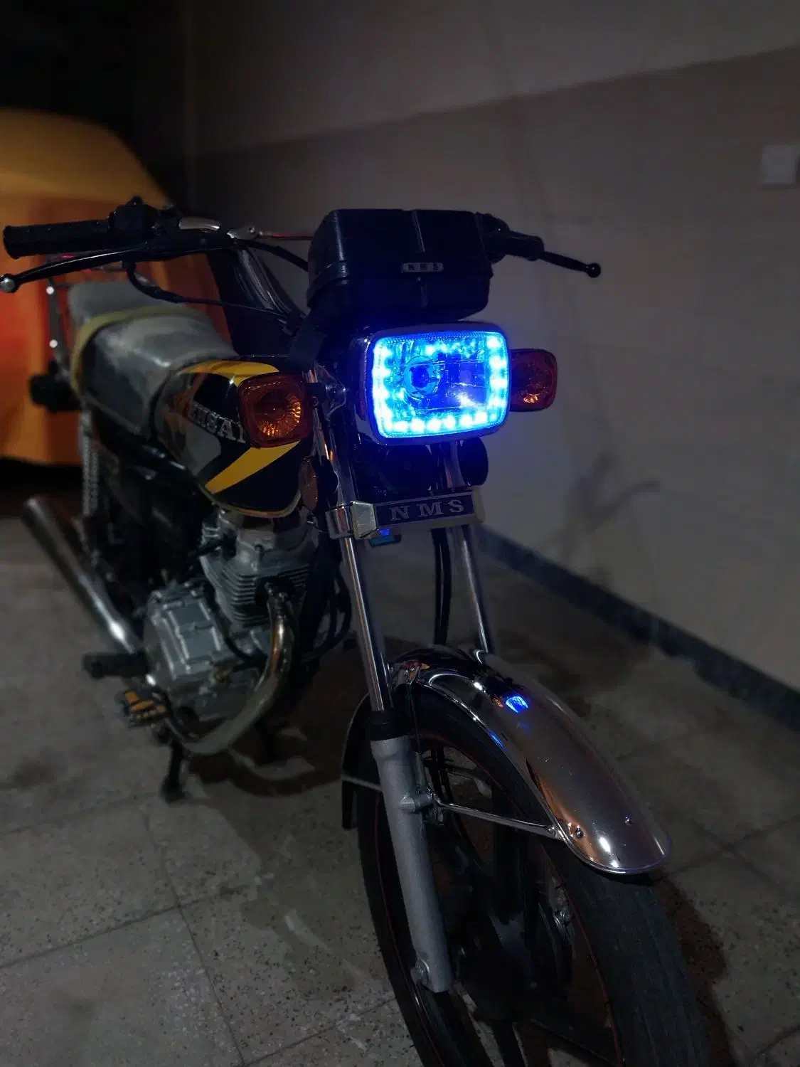 احسان ۱۲۵ مدل ۱۴۰۰|موتورسیکلت|اراک, |دیوار