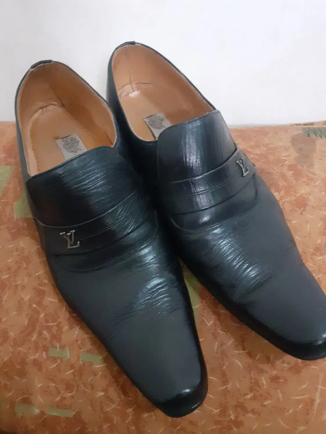 چرم گاوی (پافیت)|کیف، کفش، کمربند|رشت, خرسندی|دیوار