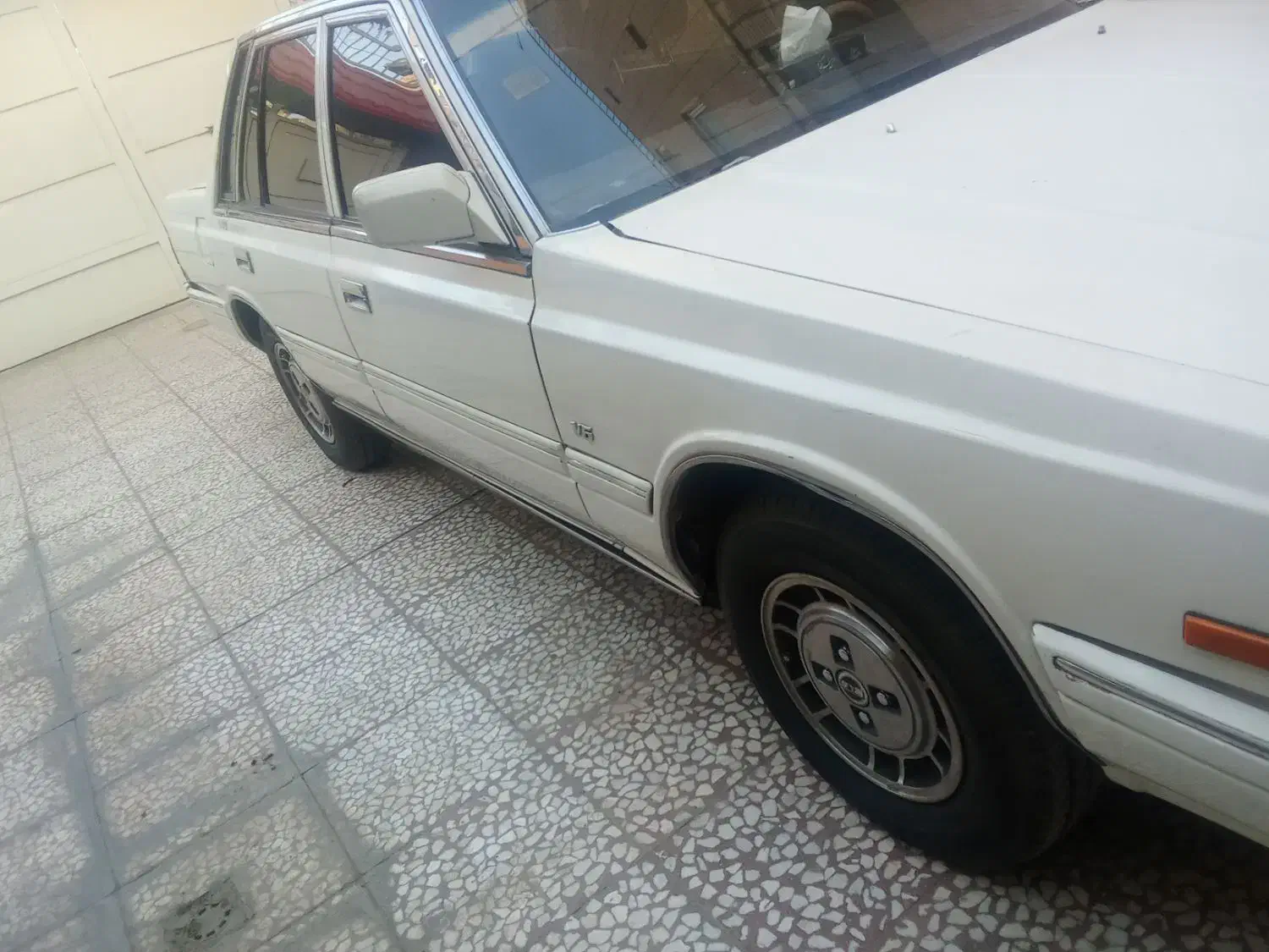 نیسان v 6|خودرو کلاسیک|برخوار, |دیوار