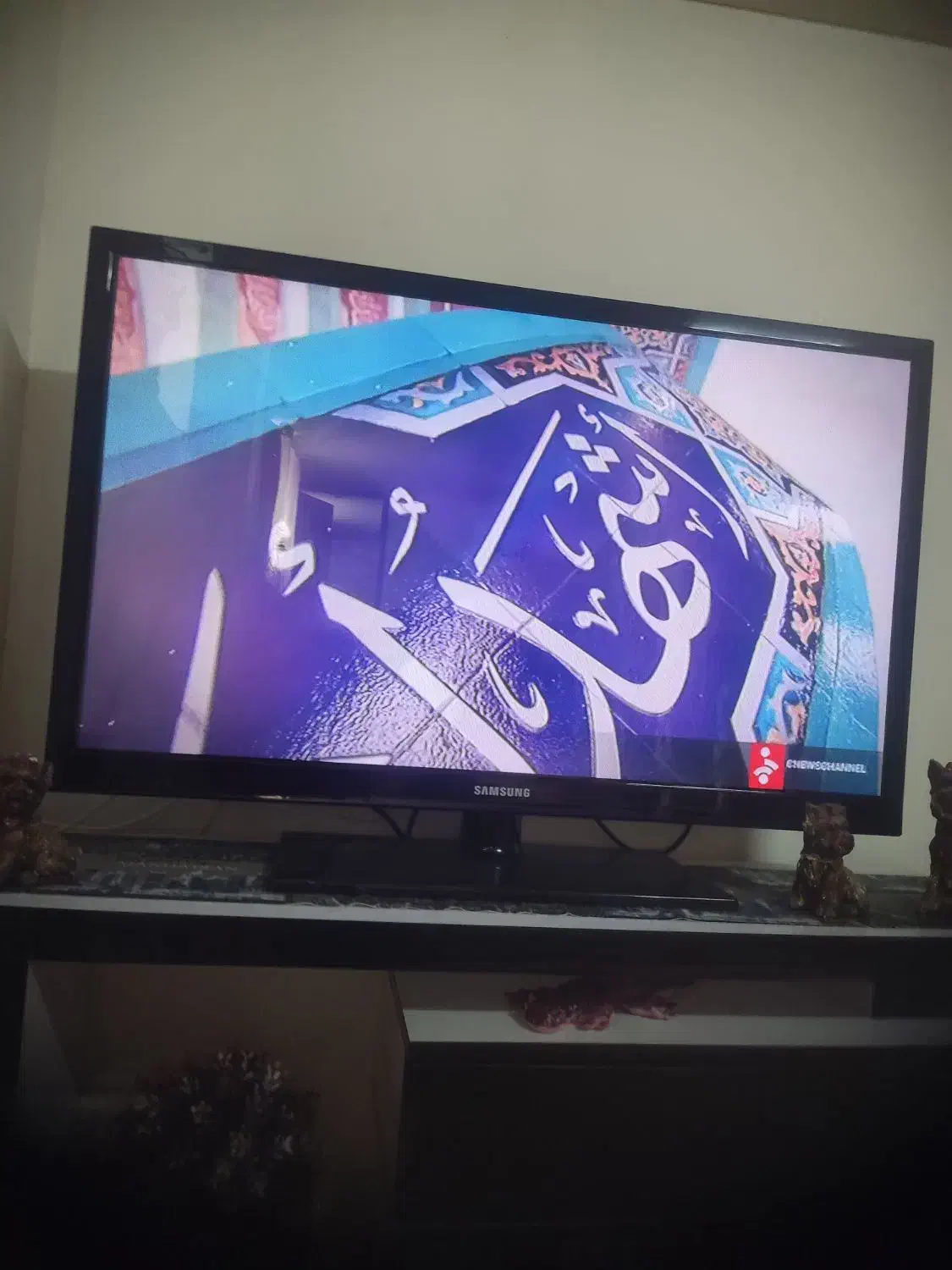 یک تلویزیون سامسونگ چهل و سه تمیزفروشی آستانه|تلویزیون و پروژکتور|آستانه اشرفیه, |دیوار