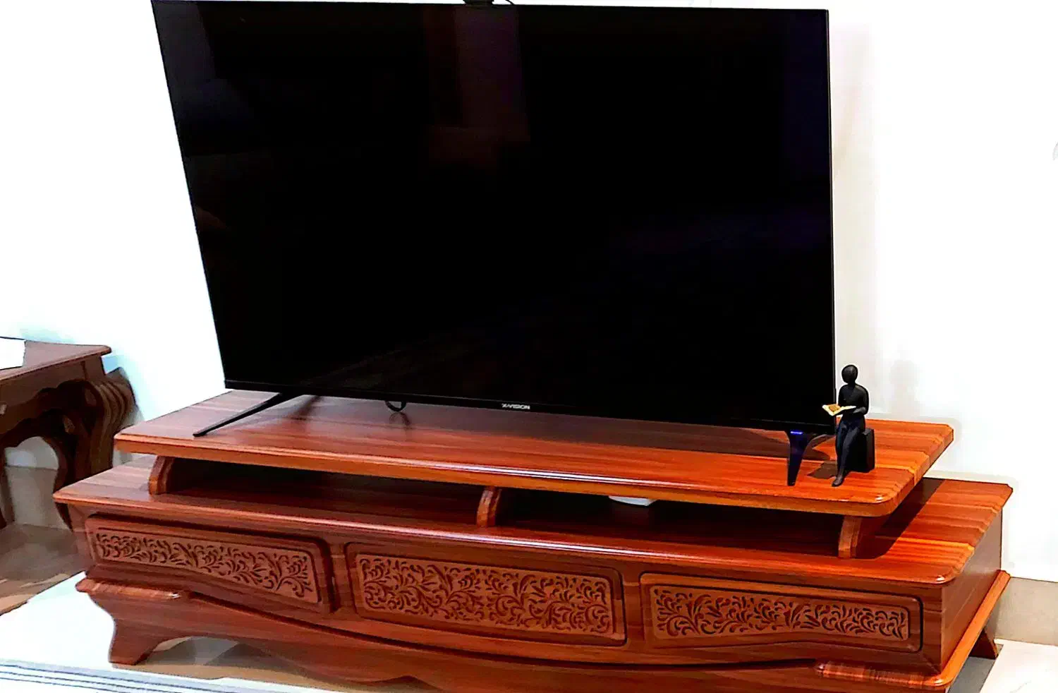 فروش فوری ایینه کنسول و میز تلویزیون ست|بوفه، ویترین، کنسول|کاشان, امیرکبیر|دیوار