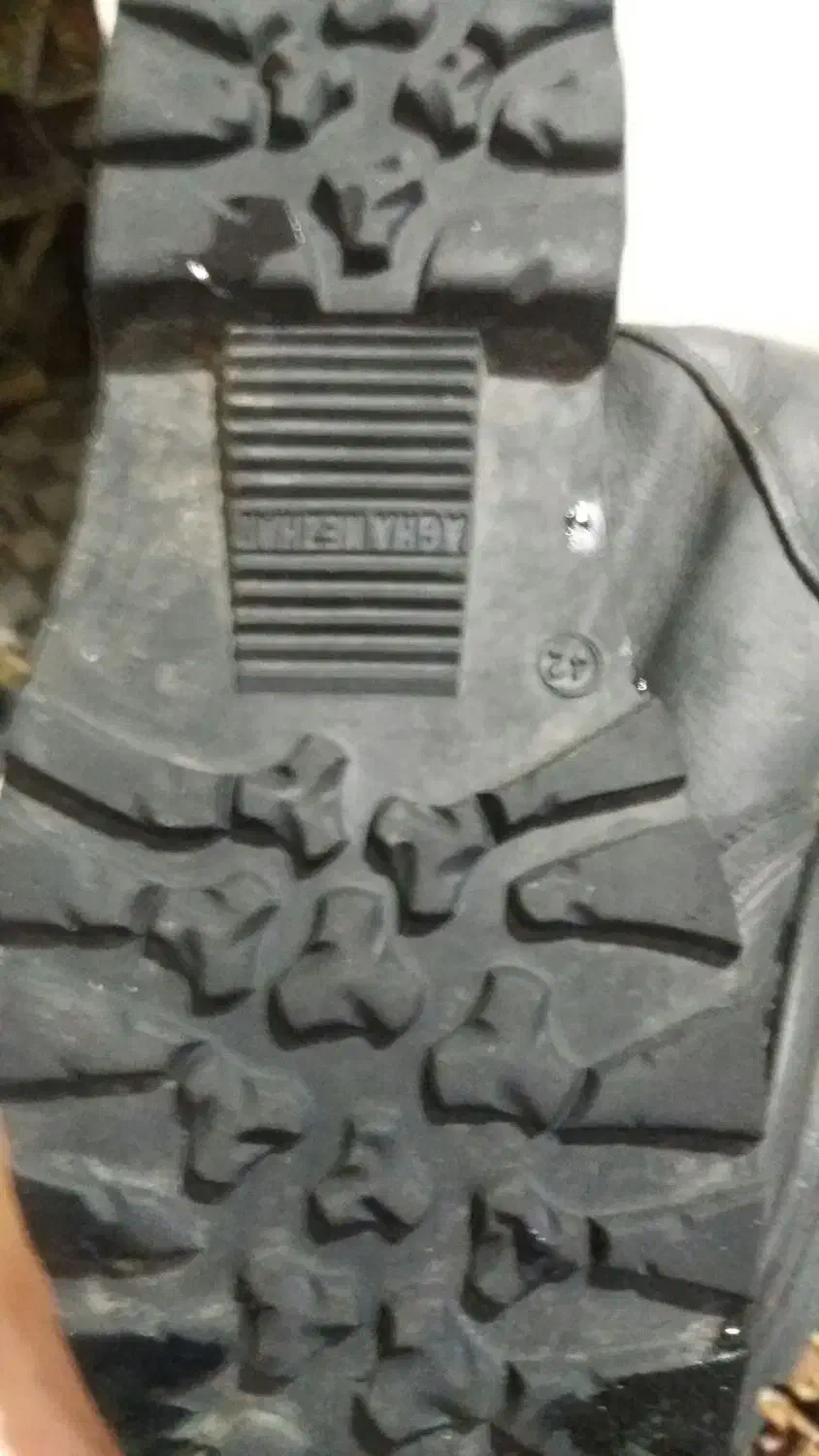 پوتین سربازی سایز۴۲ تمیزسالم فقطتماس|کیف، کفش، کمربند|قم, دانش|دیوار