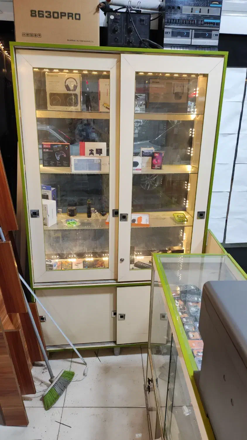 ویترین|فروشگاه و مغازه|اسلامشهر, شهرک سالور|دیوار