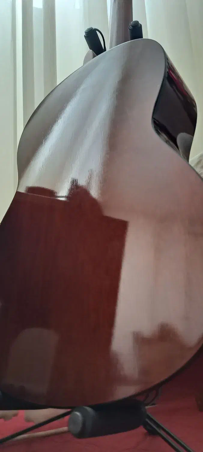 yamaha c40  گیتار|گیتار، بیس، امپلیفایر|میانه, |دیوار