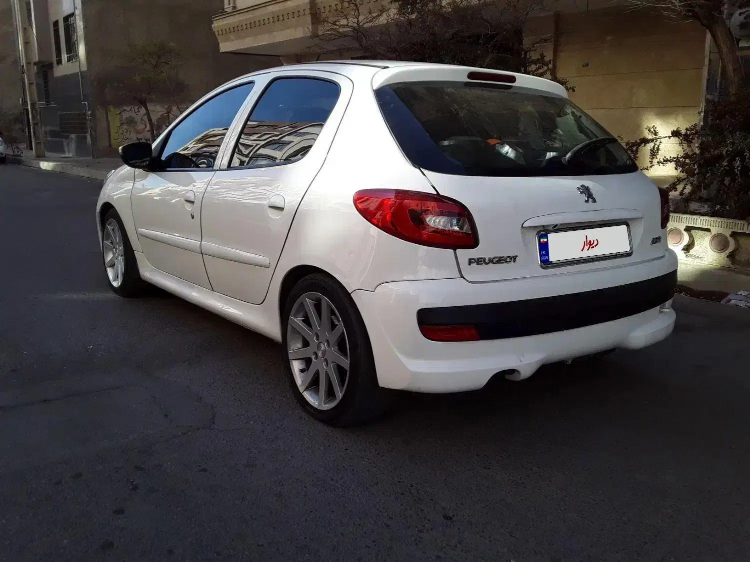 207سقف فلز مدل۹۹با لوازم کامل|خودرو سواری و وانت|کرج, ساماندهی|دیوار