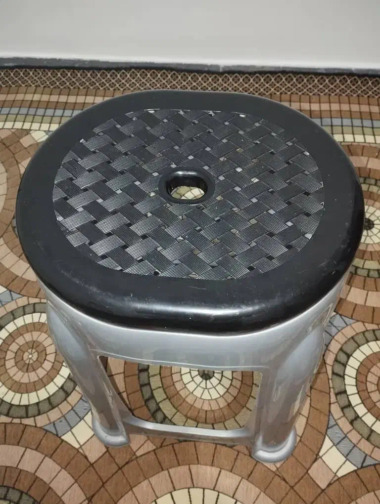 چهارپایه|صندلی و نیمکت|سنندج, |دیوار