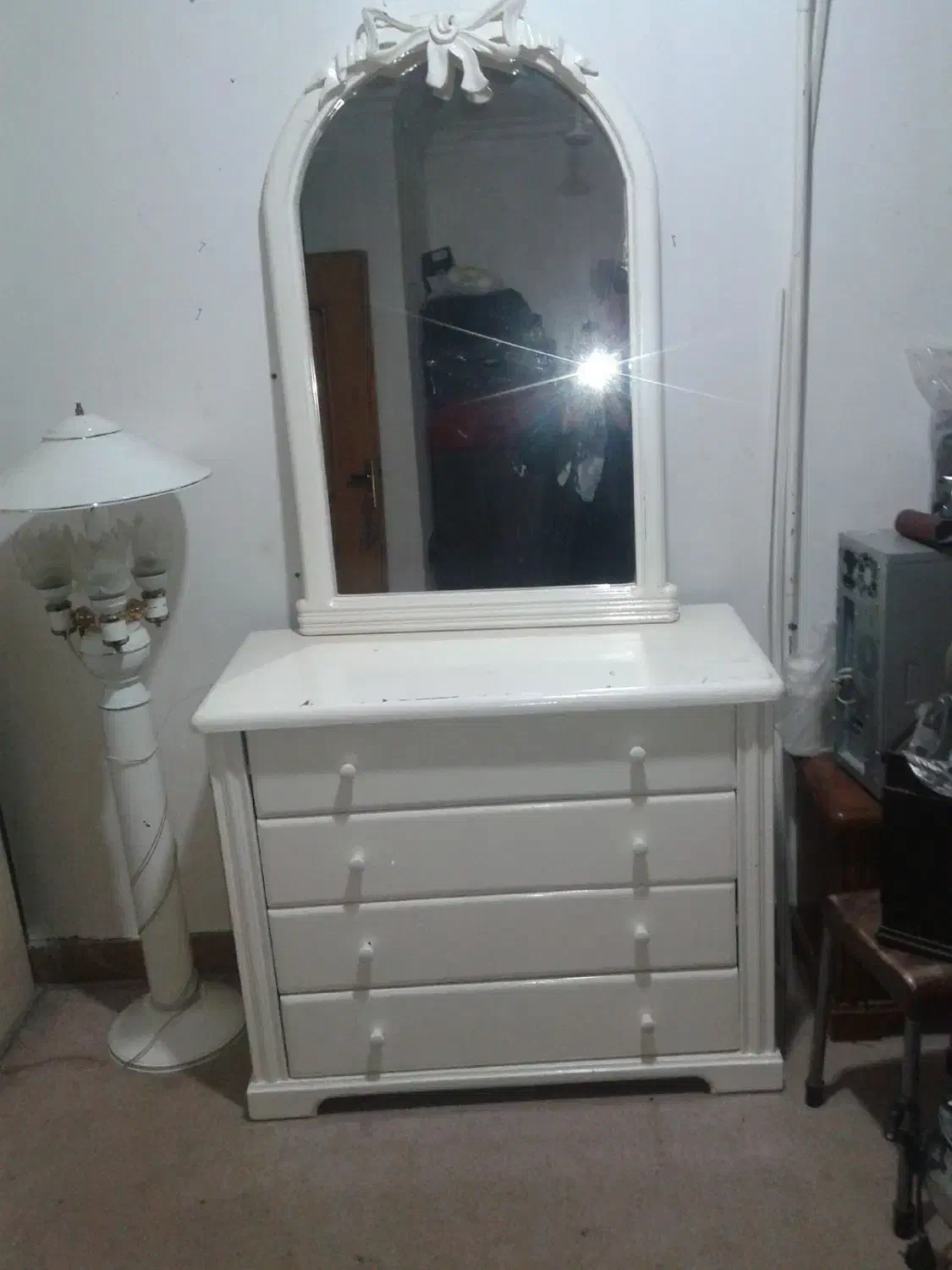 میز و آینه  آرایشی کشو دار|آینه|یاسوج, |دیوار