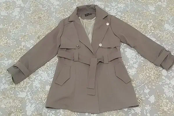 پالتو بارانی نو|لباس|جوانرود, |دیوار