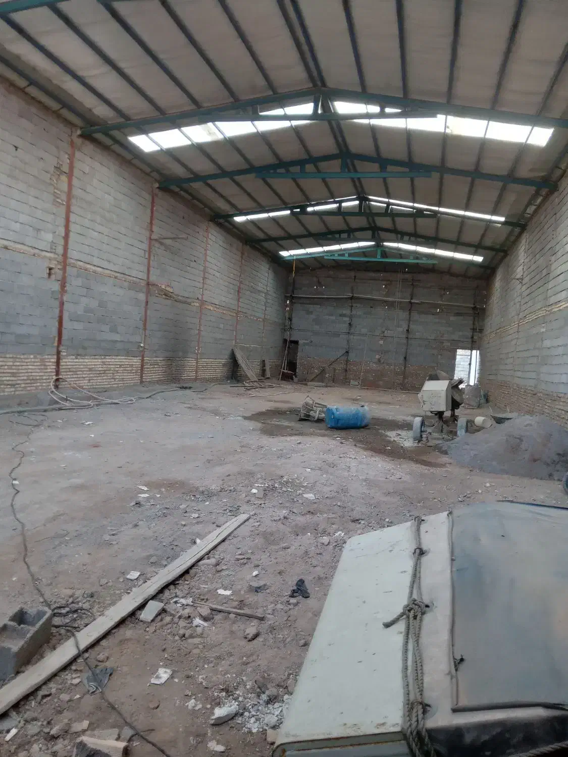 اجاره سالن ۴۰۰مترجاده مایان|اجارهٔ دفتر صنعتی، کشاورزی، تجاری|صوفیان, |دیوار