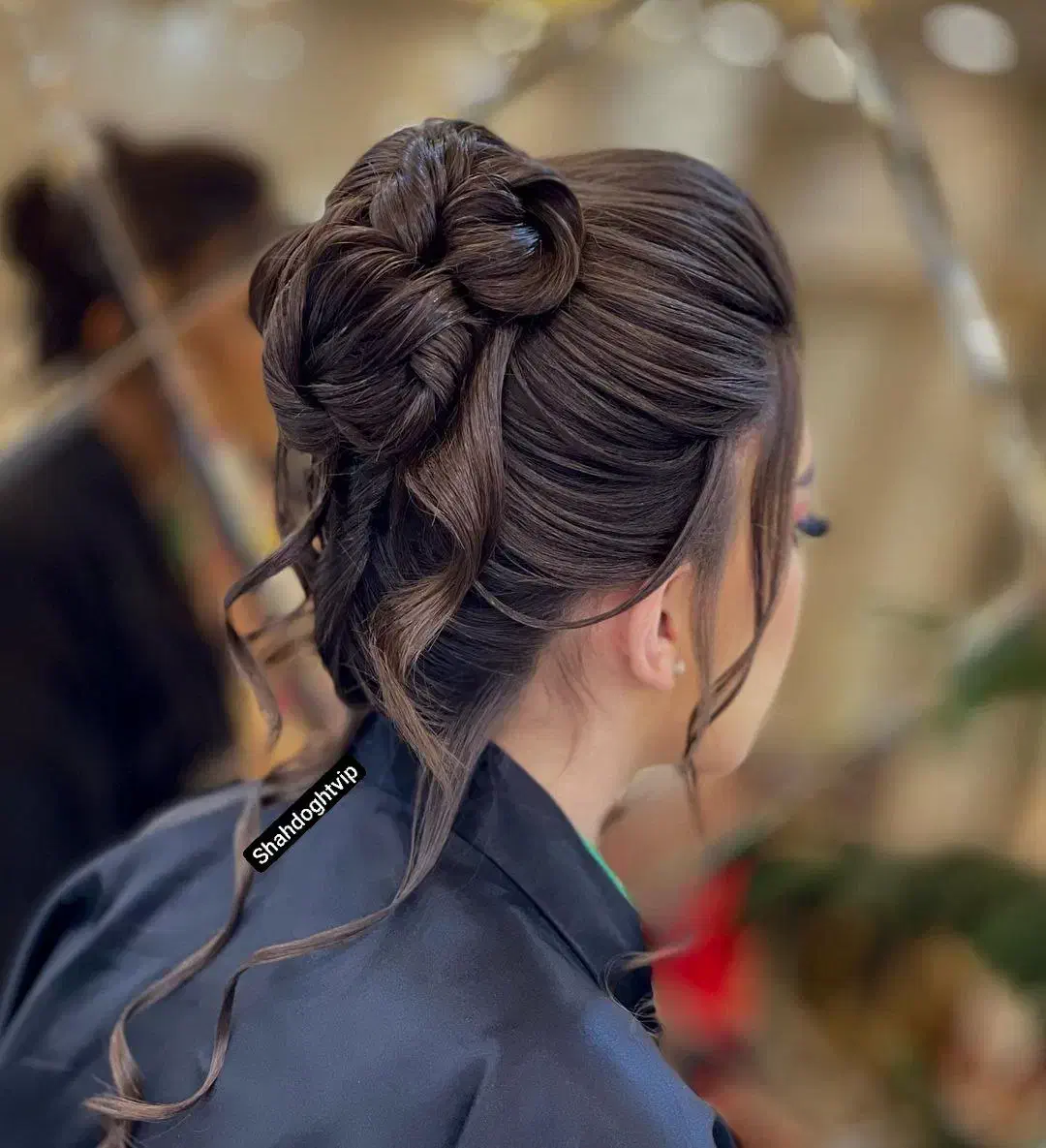 خدمات تخصصی میکاپ و شنیون و آموزش با مدرک معتبر|خدمات آرایشگری و زیبایی|چناران, |دیوار