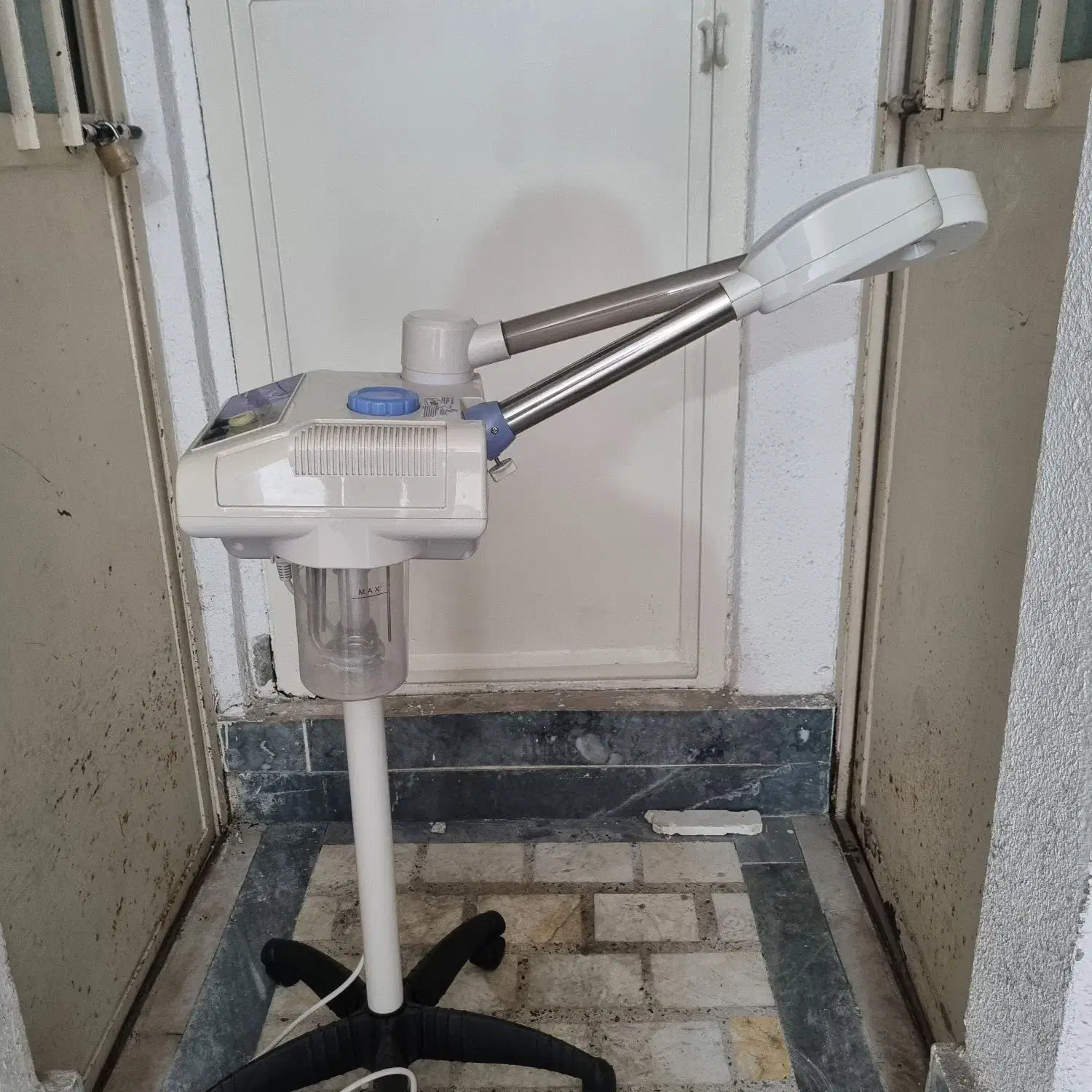 دستگاه بخور گرم وسرد|آرایشی، بهداشتی، درمانی|رشت, رودباری|دیوار