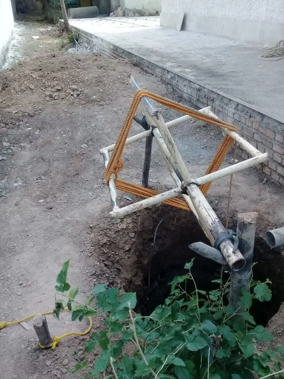 چاه کن تخریب پی کنی|خدمات پیشه و مهارت|گنبد کاووس, |دیوار