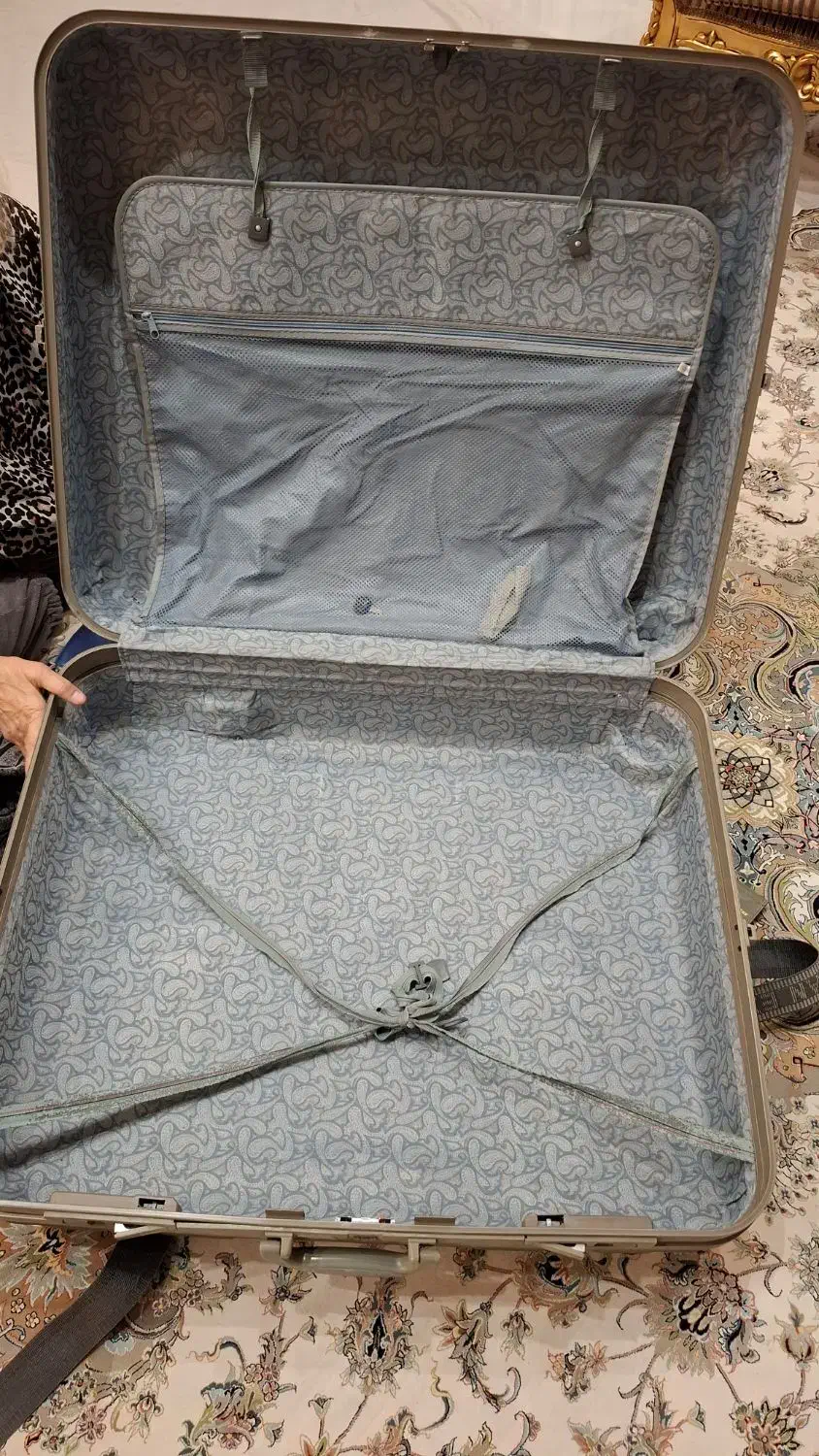 چمدان مسافرتی|کیف، کفش، کمربند|شیراز, تلخ داش|دیوار