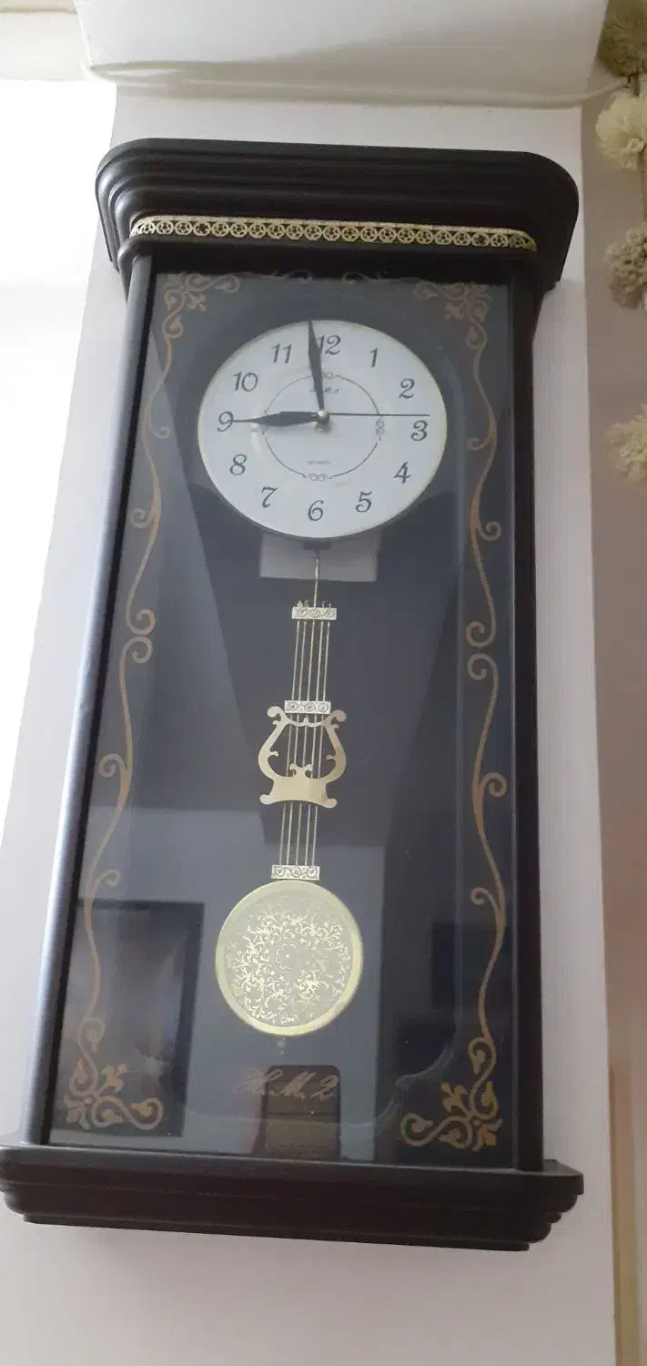 ساعت در حد نونو تمیزه سالم|ساعت دیواری و تزئینی|قائمشهر, |دیوار