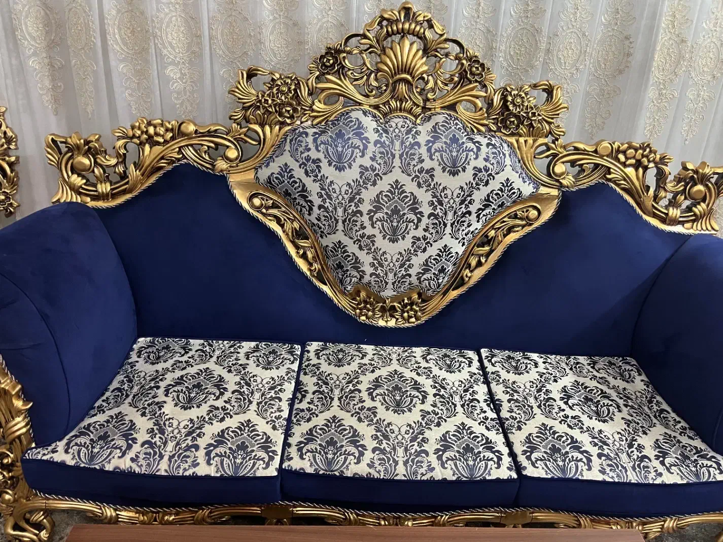 مبل سلطنتی|مبلمان خانگی و میز عسلی|فولادشهر, C1|دیوار