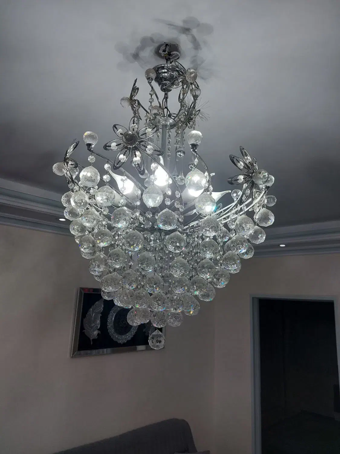لوستر کریستالی ۸ شاخه.کاملا سالم.|لوستر و چراغ آویز|تهران, افسریه جنوبی|دیوار