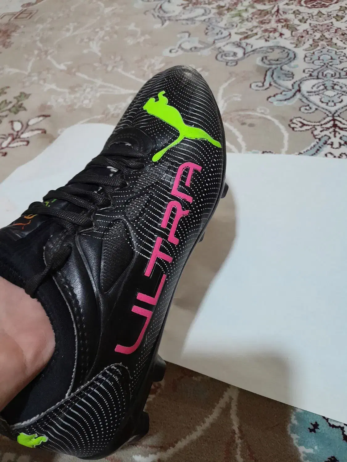 کفش فوتبال استوک دار مدل پوما سایز ۳۹ با کارتون|کیف، کفش، کمربند|فولادشهر, B2|دیوار