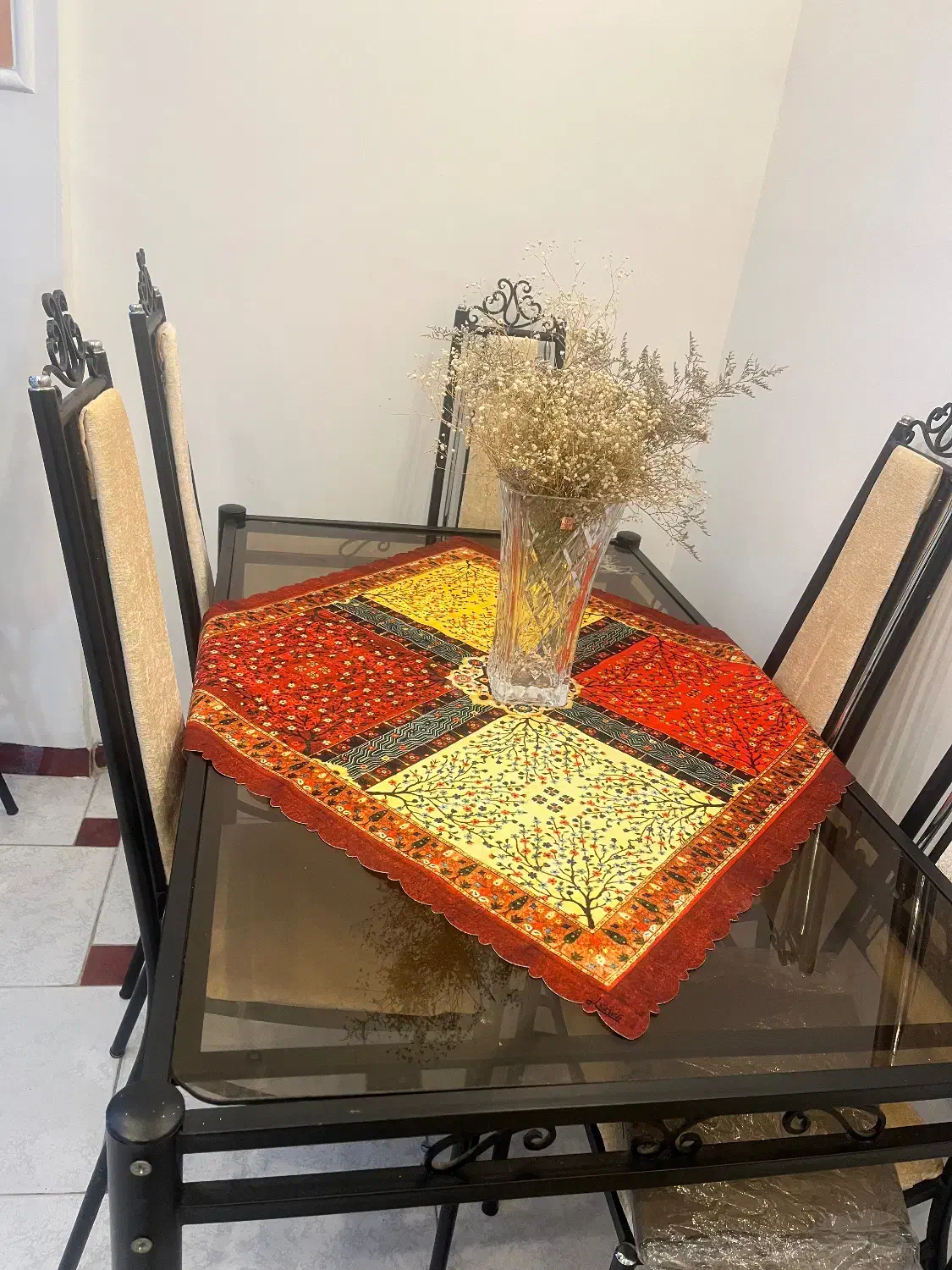 میز نهارخوری|میز و صندلی غذاخوری|لاهیجان, امیرشهید|دیوار