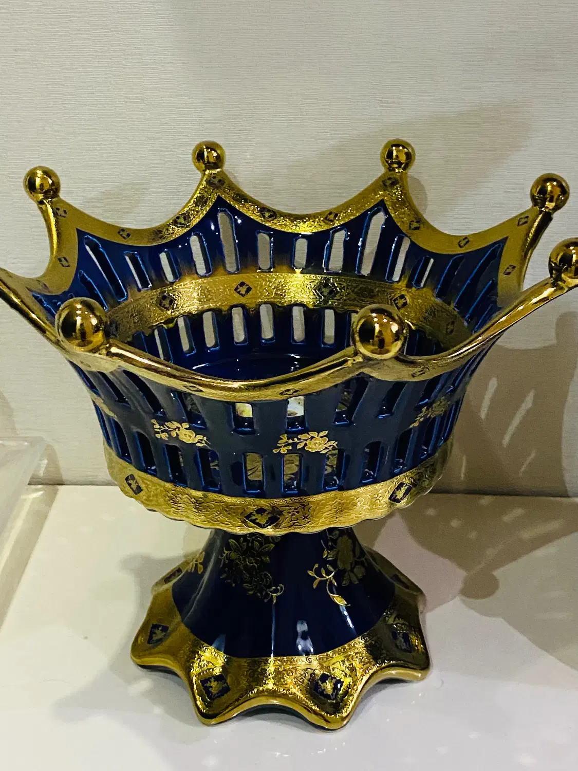 گلدان طرح سه دختر سرمه ای آجیل خوری و میوه خوری|ظروف سرو و پذیرایی|رشت, منظریه|دیوار