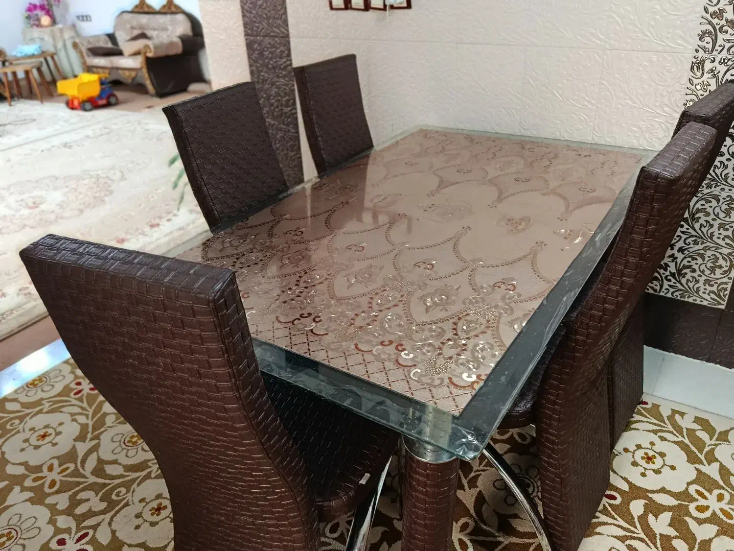 میز نهار خوری 6 نفره|میز و صندلی غذاخوری|تالش, هشتپر|دیوار