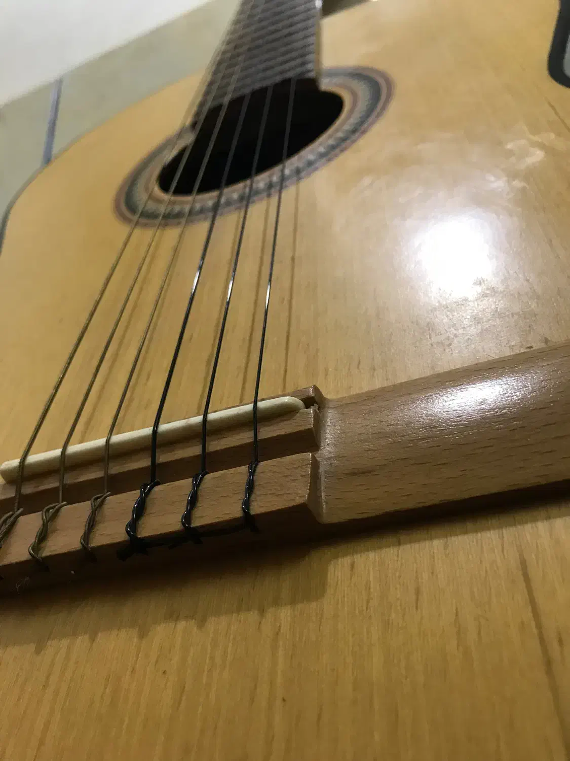 گیتار دالاهو|گیتار، بیس، امپلیفایر|گنبد کاووس, |دیوار