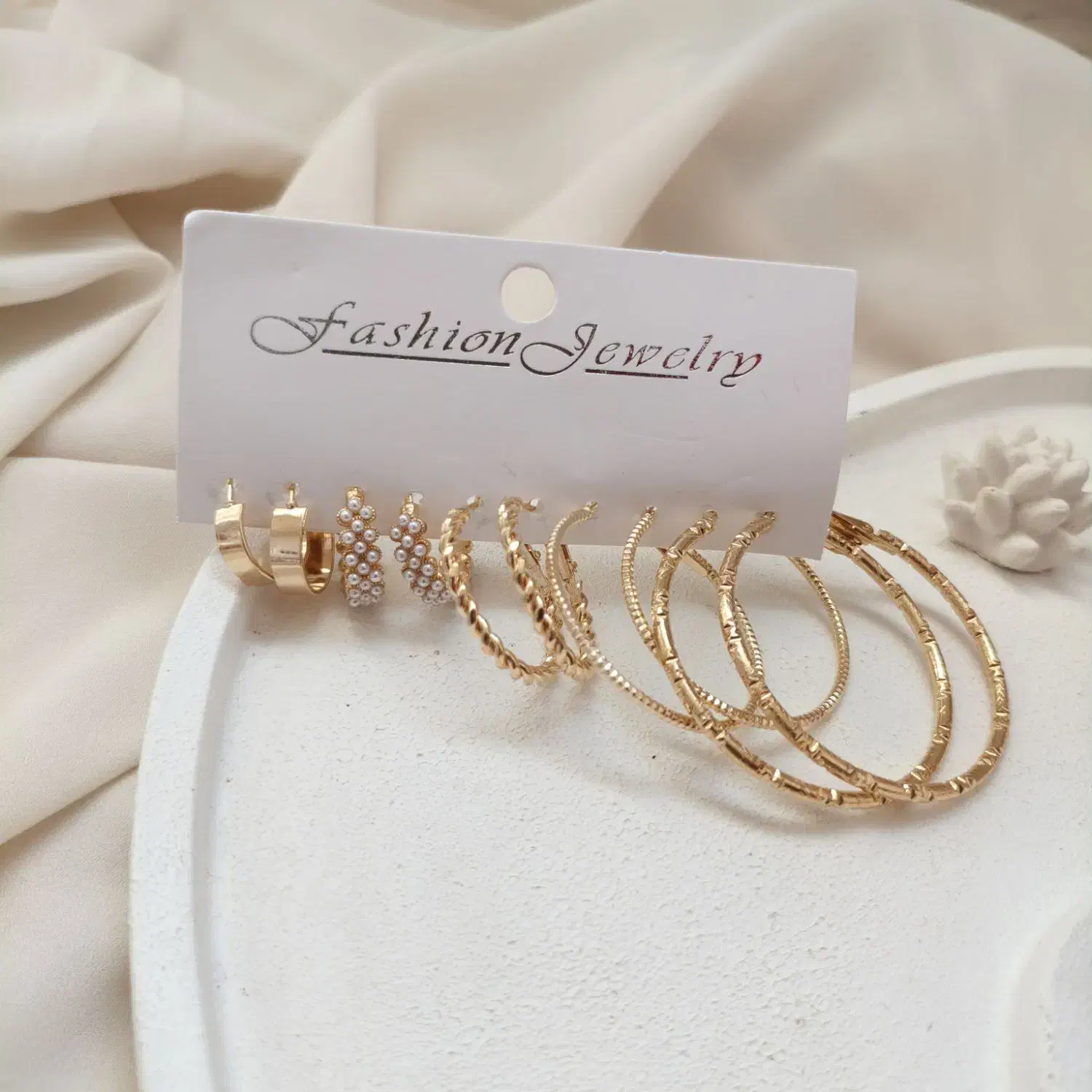 پک ۶ تایی گوشواره طرح اقتصادی|بدلیجات|گلبهار, شهر جدید گلبهار|دیوار