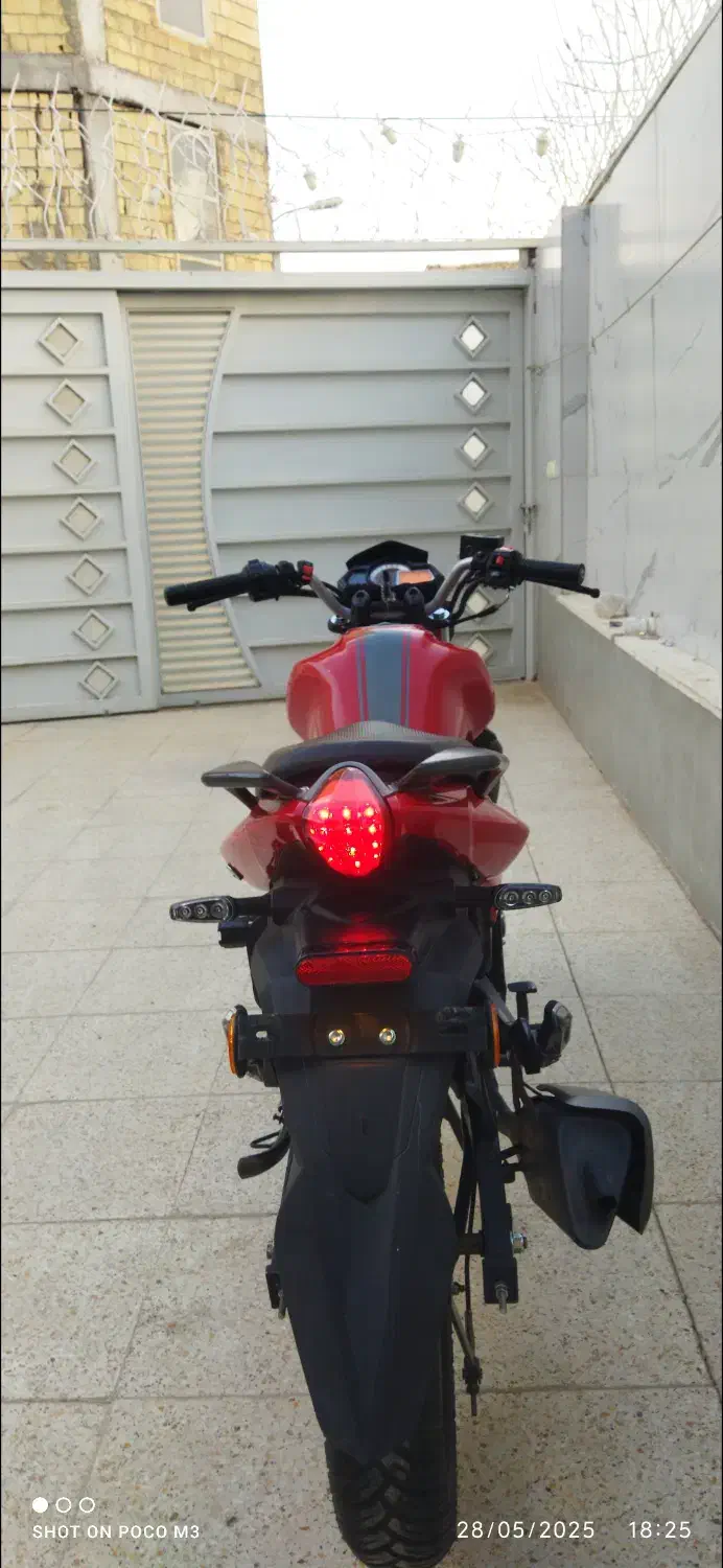 بنلی ۱۵۰ مدل ۹۹|موتورسیکلت|اصفهان, پرتمان|دیوار