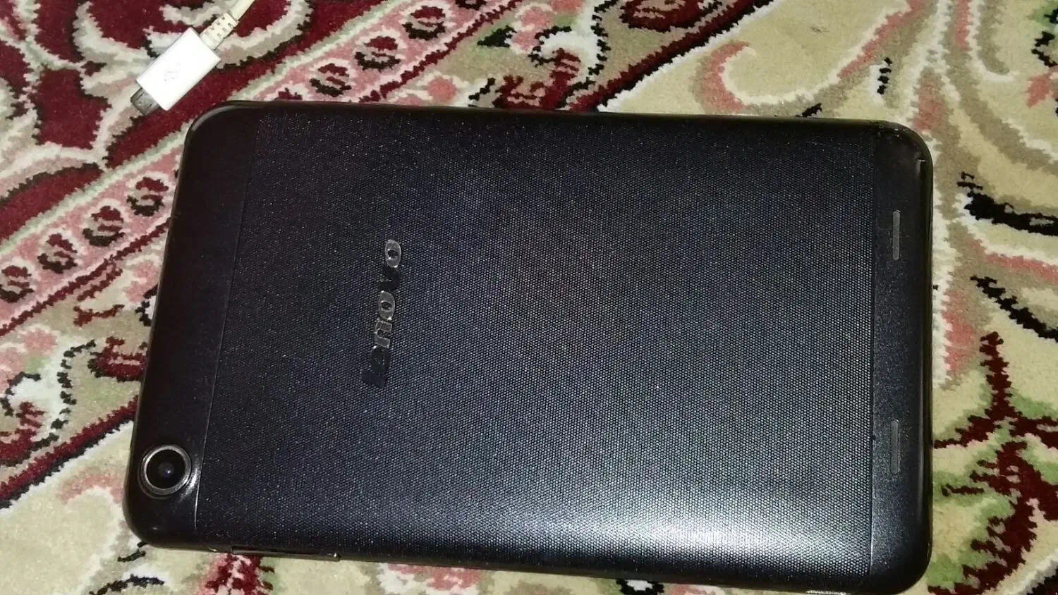 تبلت لنوا|تبلت|تهران, والفجر (افسریه)|دیوار