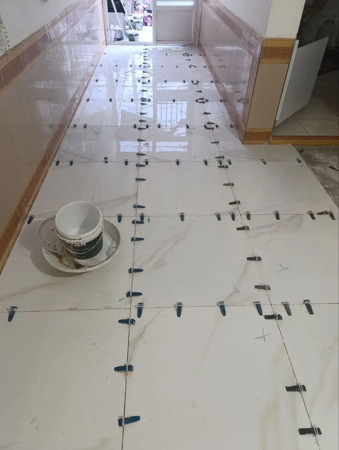 شاگرد کاشی کاری|استخدام معماری، عمران و ساختمانی|بیرجند, |دیوار