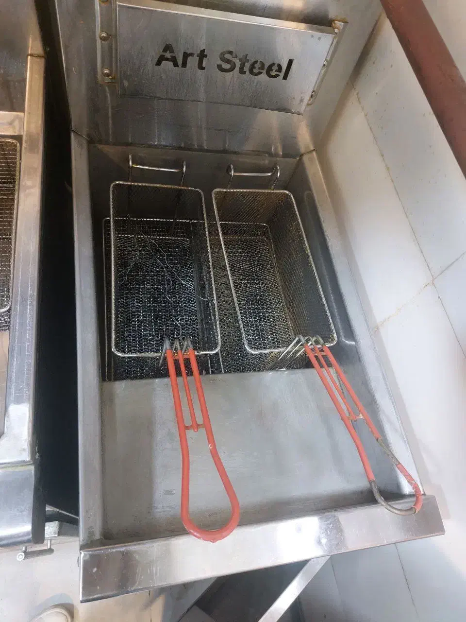 سرخ کن صنعتی دین|اجاق گاز و لوازم برقی پخت‌وپز|رشت, باهنر|دیوار